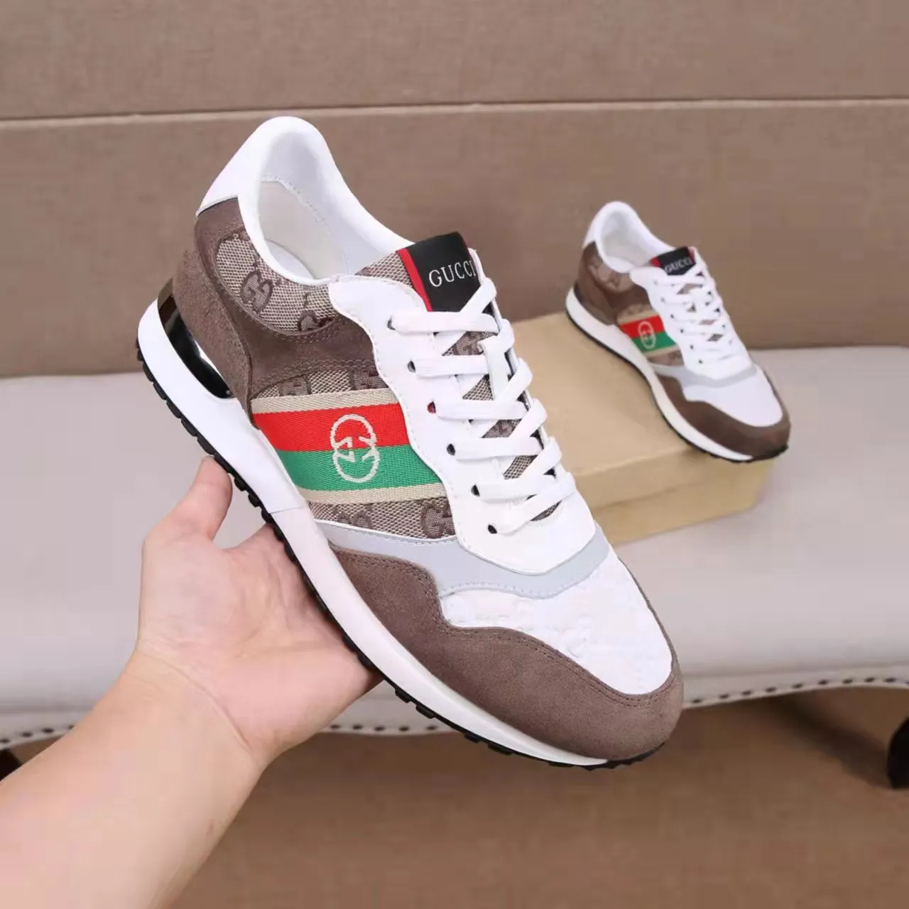 p420 [Gucci Sports Men's Shoes] Gucci fashionable casual men's shoes 🇨🇳Original 1:1 mold, new model debuts first 💯Not high-profile but avant-garde, simple, low-key and fashionable, super versatile style 🌿Original cowhide production ➕Sheepskin lining🎋The version is comfortable on the feet, first-class workmanship🍍38-44 Large quantities in stock